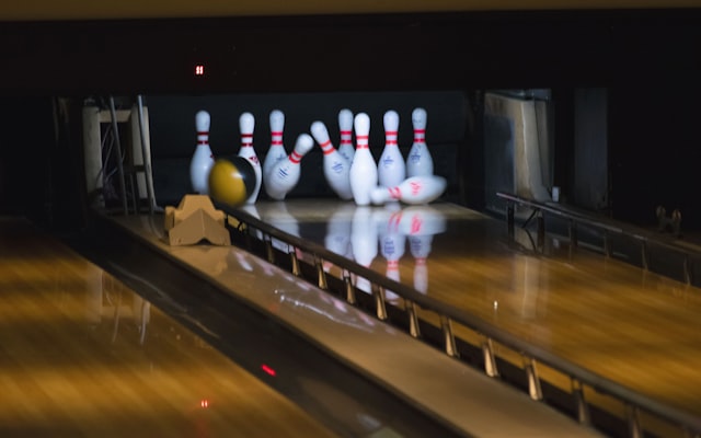 Photo by Karla Rivera on Unsplash — representative image for St. Louis Ball Bowlers