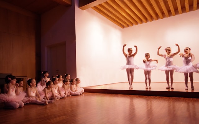 Photo by Francesco Tommasini on Unsplash — representative image for San Diego Ballet: Impressionism – I Love Paris