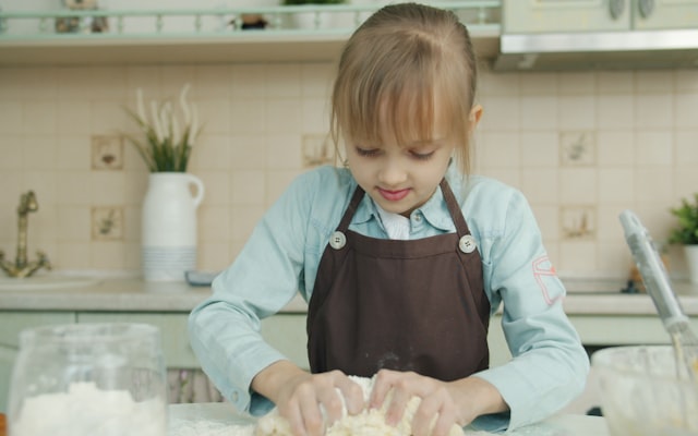 Photo by Vitaly Gariev on Unsplash — representative image for Teens: Learn to Cook with Chef Terry at King