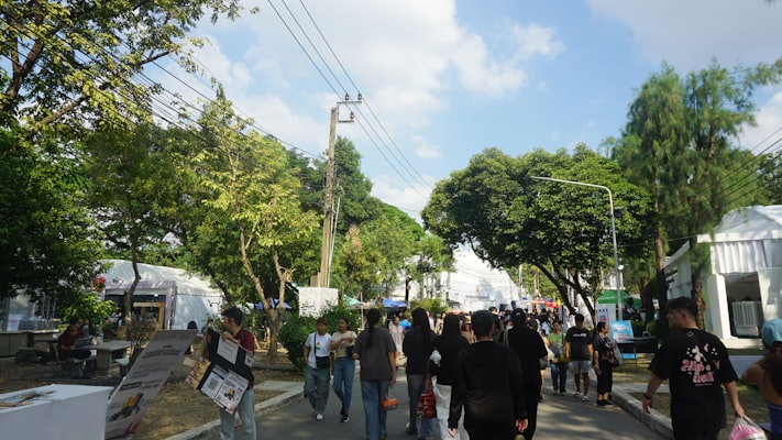 Photo by Emmanuel Munoz on Unsplash — representative image for Friendly's