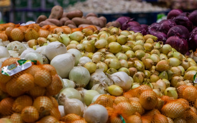 Photo by Eduardo Soares on Unsplash β representative image for Amazon Fresh