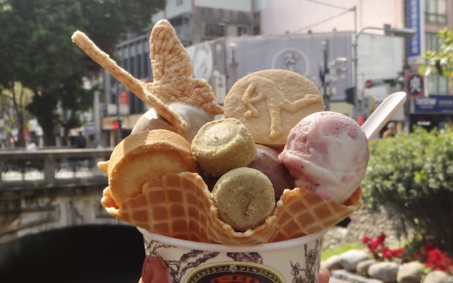 Photo by Hailey Tong on Unsplash β representative image for Nitro Ice Cream