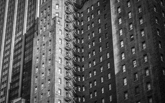 Photo by Jorge Fernández Salas on Unsplash — representative image for Sportsmen's Restaurant & Taverna