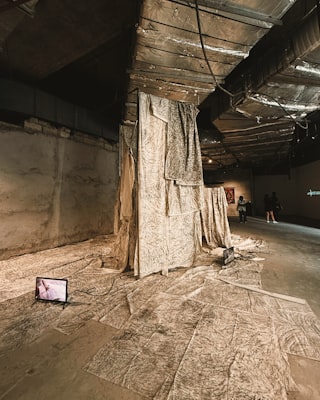 Photo by Diwei Zhu on Unsplash — representative image for Hand Lettering Happy Hour