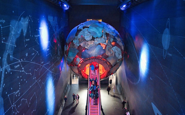 Photo by Maksim Shutov on Unsplash — representative image for Glencairn Christmas Sing Concert — Glencairn Museum