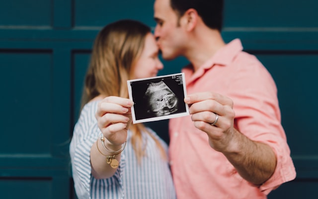 Photo by Oscar Ramirez on Unsplash — representative image for Taylor Austin Dye – Damn Good Day Tour