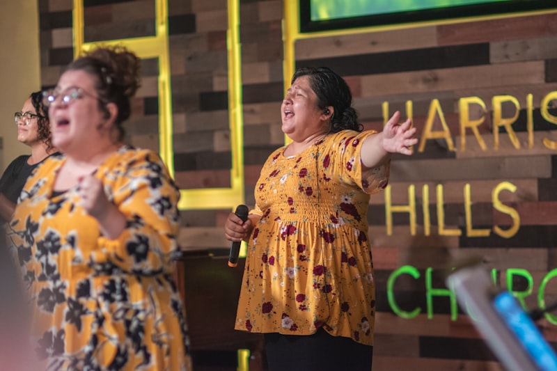 Photo by Geron Dison on Unsplash — representative image for Karaoke w Iconika Strange