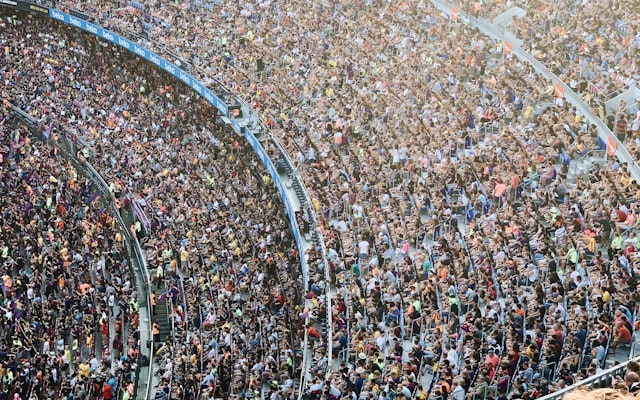 Photo by Anna Sullivan on Unsplash — representative image for Holiday Inn Glendale - Stadium & Entertainment District